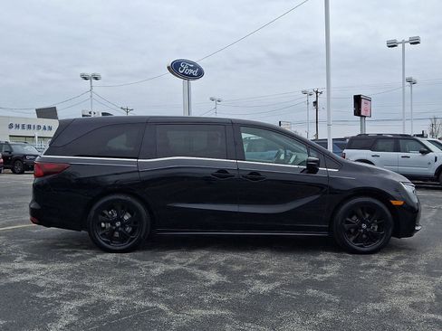 Used 2024 Honda Odyssey Sport image 7