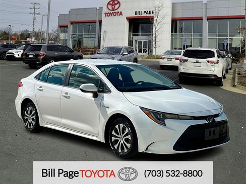 Used 2021 Toyota Corolla LE FWD image 1