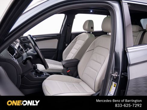 Used 2018 Volkswagen Tiguan SEL Premium AWD/4WD image 16