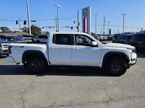 New 2026 Nissan Frontier Pro-X w/ Pro-X Convenience Package image 11