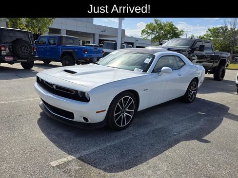 Used 2023 Dodge Challenger R/T image 4