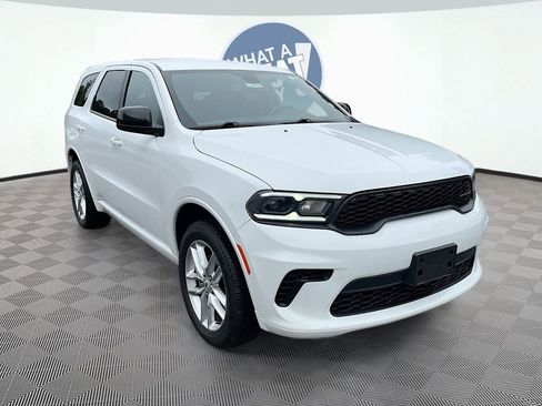 Used 2025 Dodge Durango GT AWD/4WD image 3