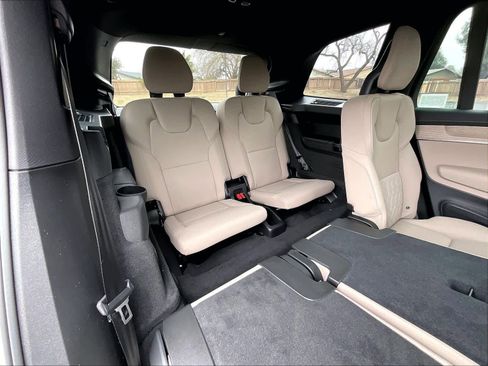 New 2026 Volvo XC90 T8 Plus w/ Protection Package Premier image 28