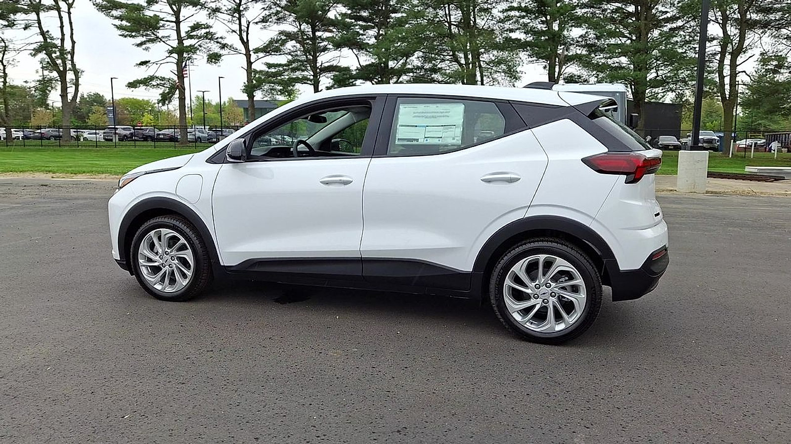 New 2027 Chevrolet Bolt LT w/ Comfort Package FWD image 8