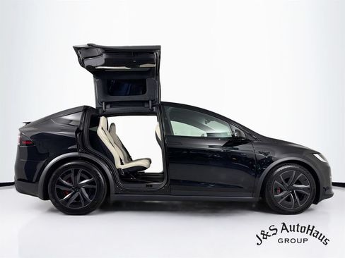 Used 2026 Tesla Model X Plaid AWD/4WD image 8