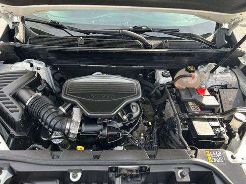 Used 2020 GMC Acadia SLE w/ LPO, Floor Liner Package image 17