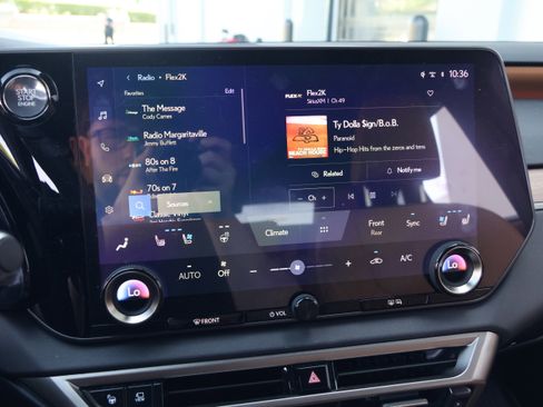 Used 2023 Lexus RX 350 Premium Plus w/ Cold Area Package image 23