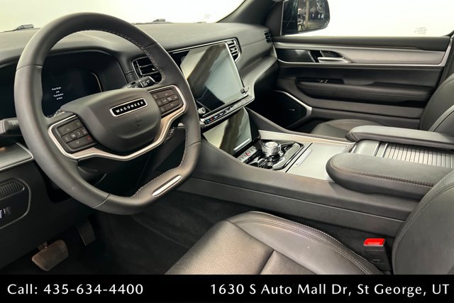 Used 2025 Jeep Wagoneer Series II AWD/4WD image 15