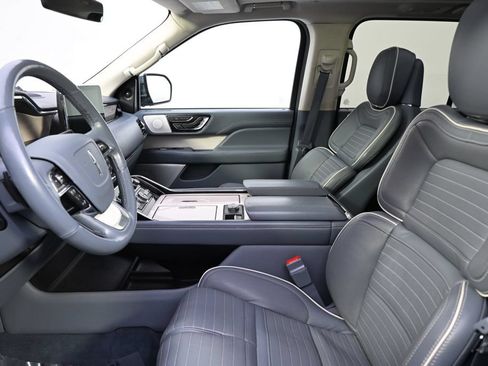 Used 2020 Lincoln Navigator Black Label w/ Cargo Convenience Package AWD/4WD image 13