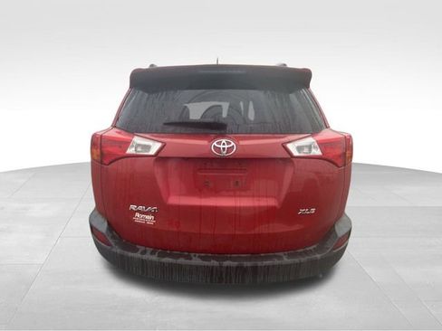 Used 2013 Toyota RAV4 XLE image 10