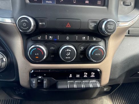 Used 2022 RAM 1500 Laramie AWD/4WD image 20