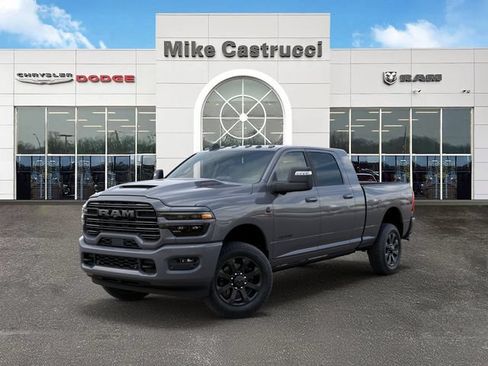 New 2026 RAM 2500 Laramie AWD/4WD image 2