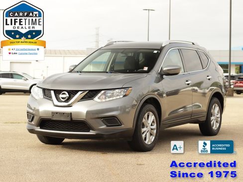 Used 2016 Nissan Rogue SV AWD/4WD image 3