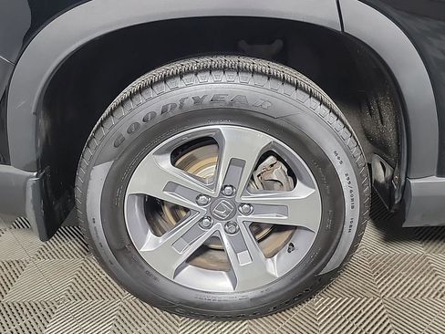 Certified 2025 Honda Pilot EX-L image 3