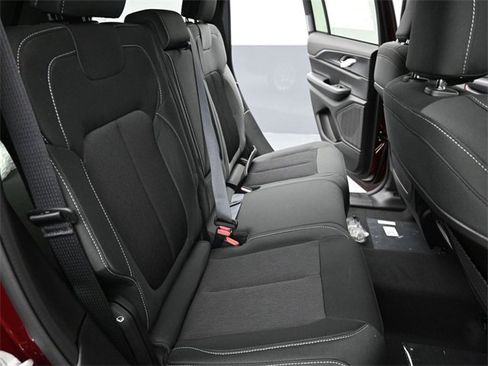New 2025 Jeep Grand Cherokee Laredo image 22