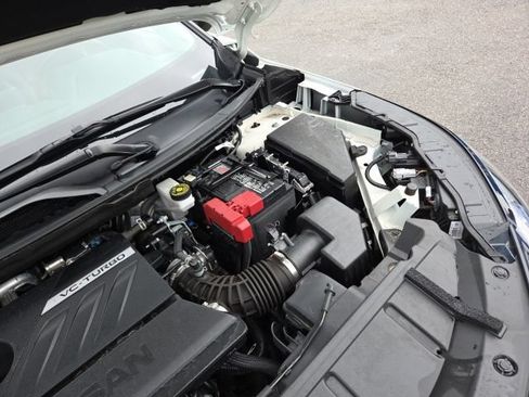 Used 2025 Nissan Rogue SV AWD/4WD image 70