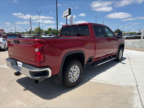 Used 2020 Chevrolet Silverado 2500 LT w/ Convenience Package AWD/4WD image 6