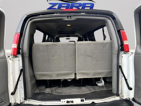 Used 2016 Chevrolet Express 3500 LT w/ LT Preferred Equipment Group RWD image 21