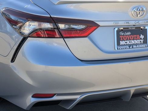 Used 2023 Toyota Camry SE image 10