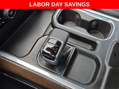 Used 2025 Chevrolet Silverado 1500 High Country w/ Technology Package AWD/4WD image 19