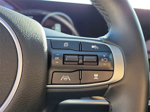 Used 2025 Kia Sportage SX Prestige image 21
