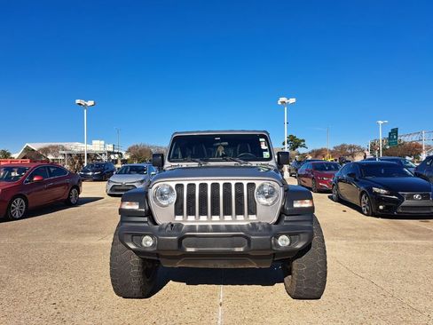 Used 2020 Jeep Wrangler Unlimited Sport S image 2