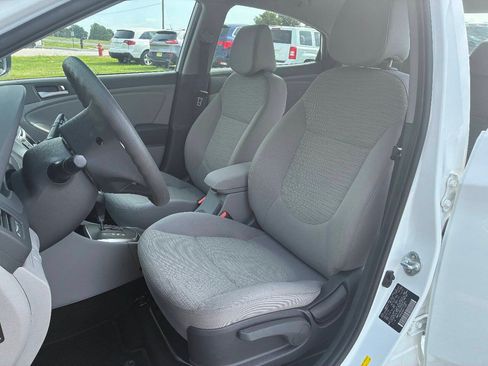 Used 2017 Hyundai Accent Value Edition FWD image 15