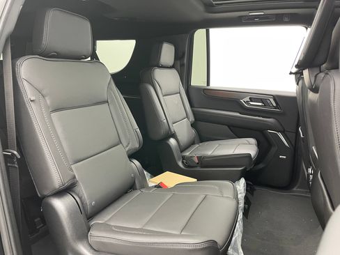 New 2026 GMC Yukon XL Denali w/ Denali Reserve Package AWD/4WD image 45