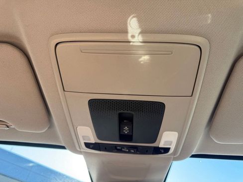 Used 2025 Honda CR-V EX-L image 18