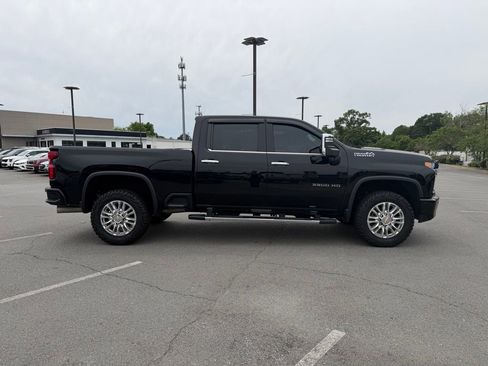 Used 2023 Chevrolet Silverado 3500 High Country AWD/4WD image 8