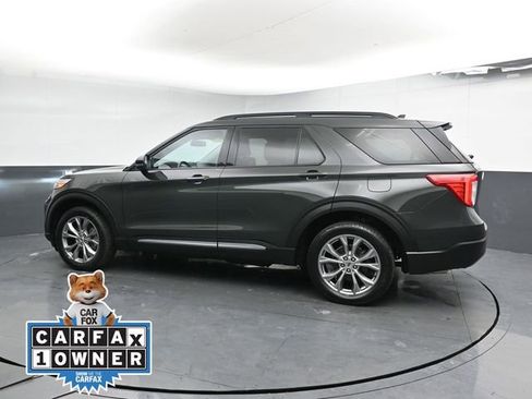 Used 2023 Ford Explorer XLT w/ Equipment Group 202A image 9