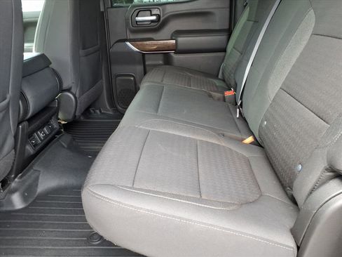 Used 2021 GMC Sierra 1500 SLE image 11