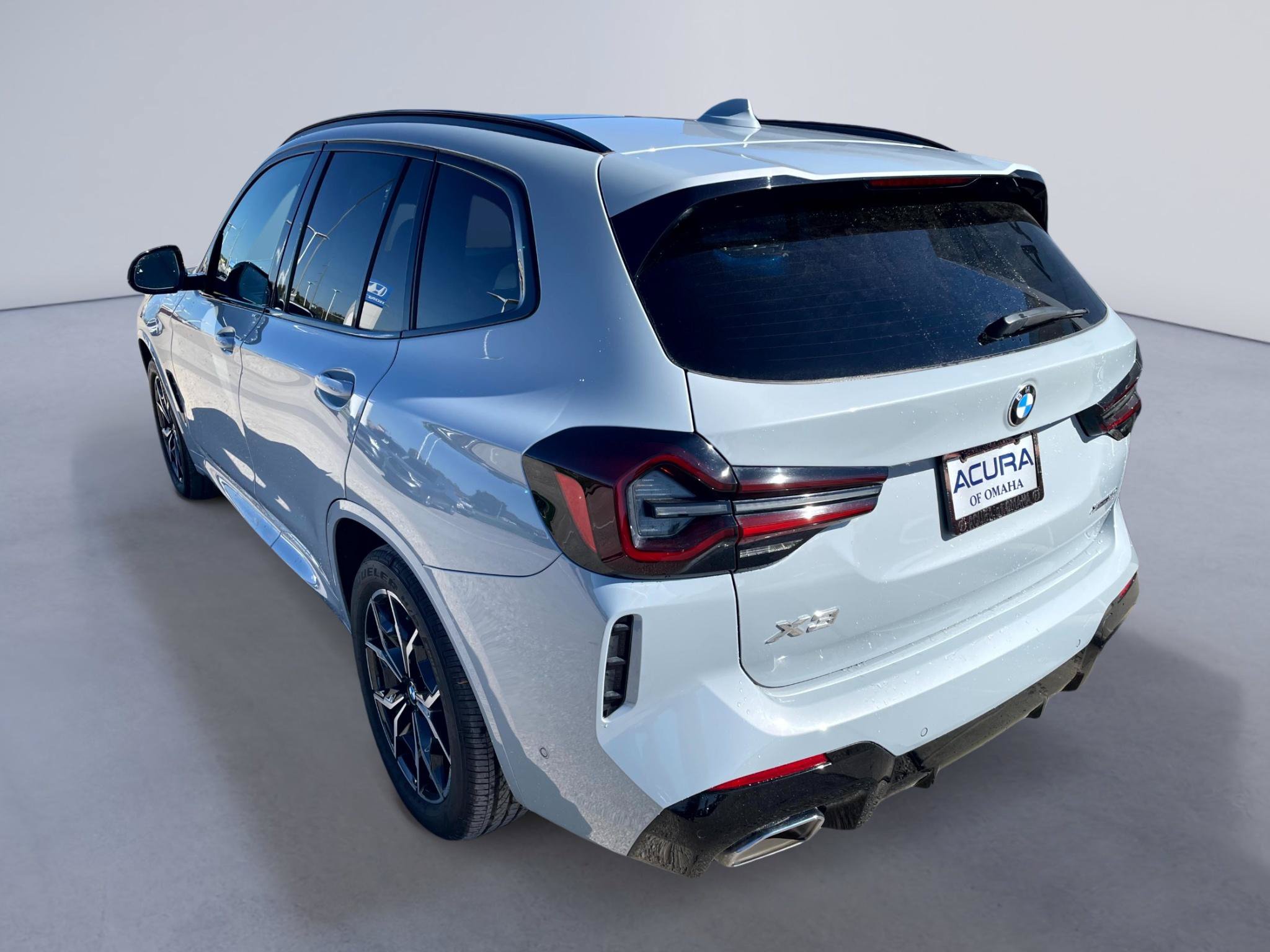 Used 2024 BMW X3 xDrive30i w/ Premium Package AWD/4WD image 2