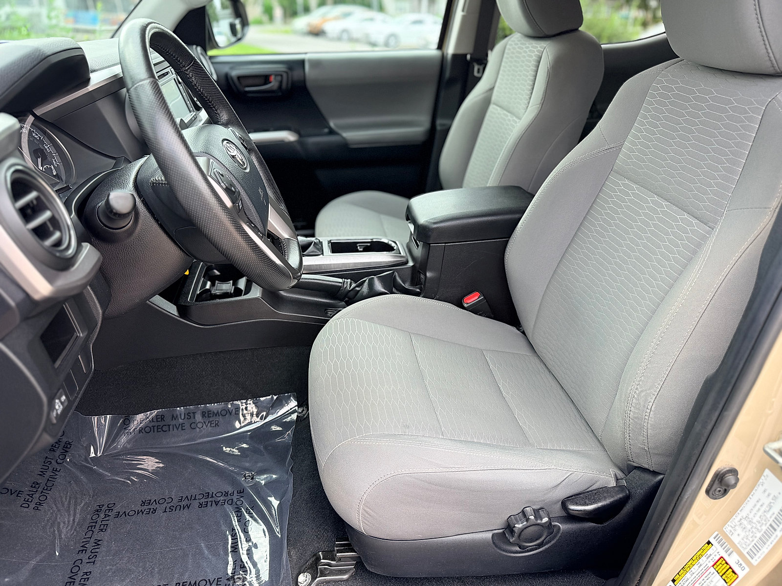 Used 2016 Toyota Tacoma SR5 w/ SR5 Appearance Package (SN) AWD/4WD image 23