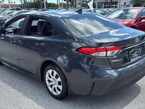 Certified 2025 Toyota Corolla LE FWD image 5