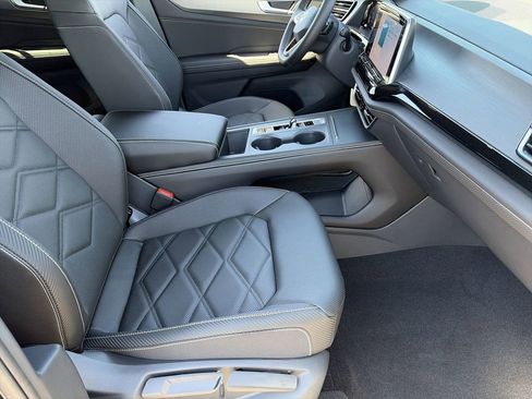 New 2026 Volkswagen Atlas Cross Sport SE image 8