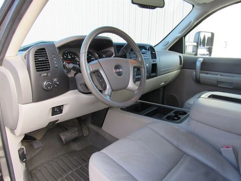 Used 2009 GMC Sierra 2500 SLE w/ Convenience Package image 13