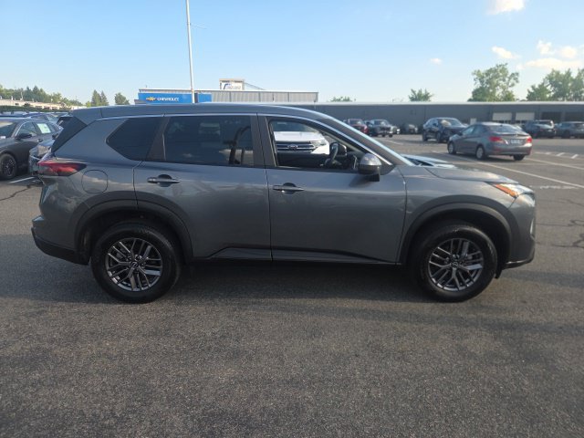 Used 2026 Nissan Rogue SV AWD/4WD image 4