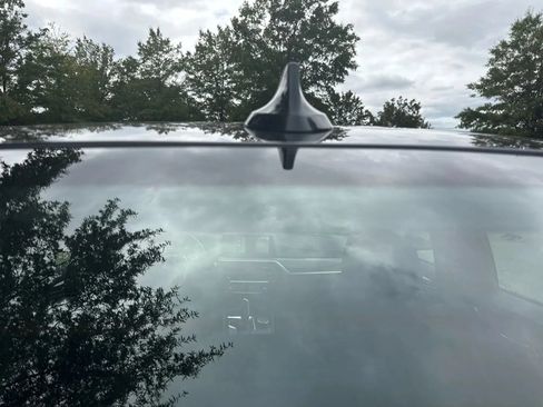 Used 2018 BMW 540i xDrive AWD/4WD image 18
