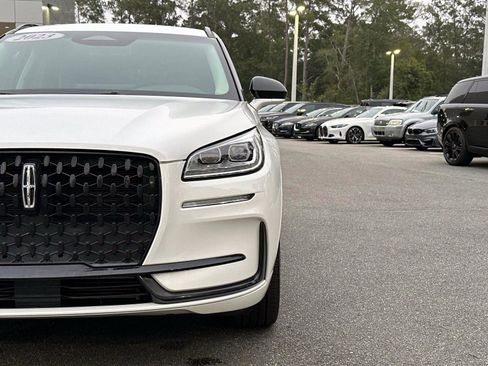 Used 2023 Lincoln Corsair Reserve w/ Jet Appearance Package image 10