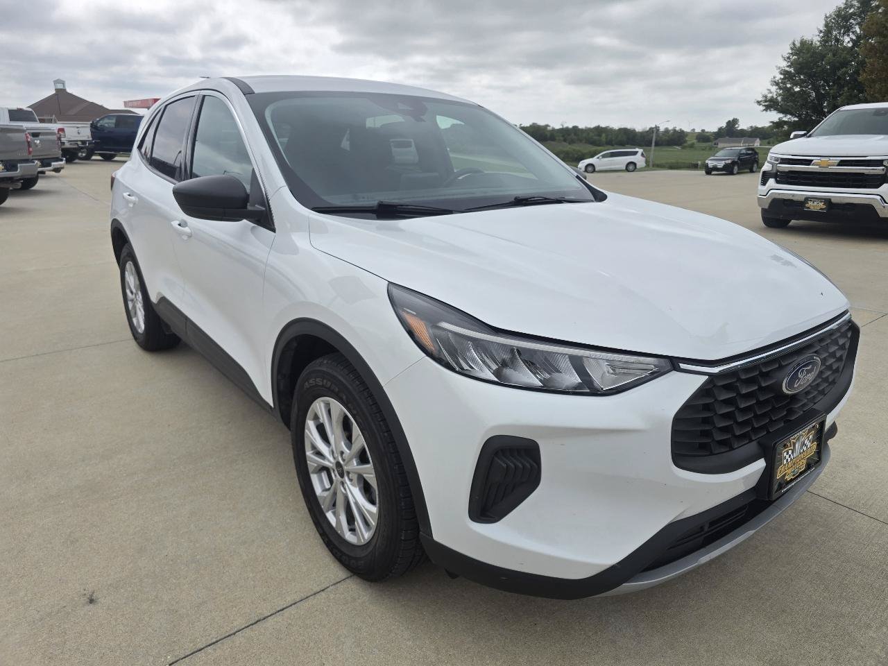 Used 2023 Ford Escape Active AWD/4WD image 9