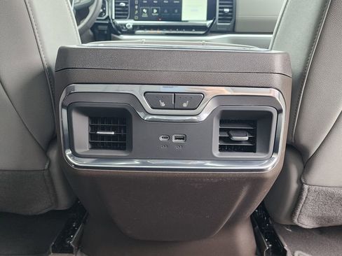 New 2026 GMC Sierra 1500 SLT image 47