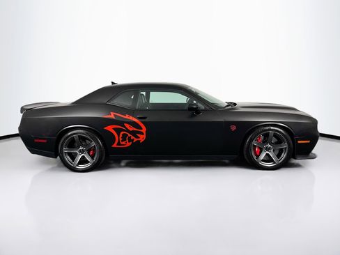 Used 2021 Dodge Challenger SRT Hellcat w/ Plus Package image 12