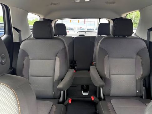 Used 2020 Chevrolet Traverse LT AWD/4WD image 17