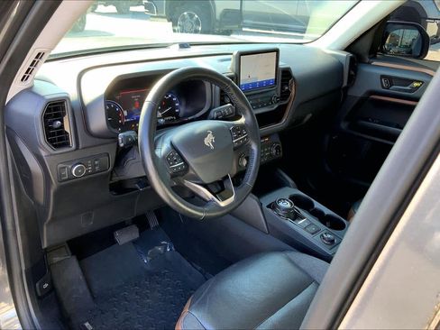 Used 2022 Ford Bronco Sport Outer Banks w/ Tech Package image 32