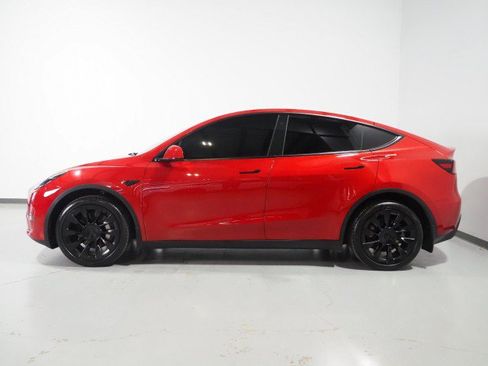 Used 2023 Tesla Model Y Long Range AWD/4WD image 9
