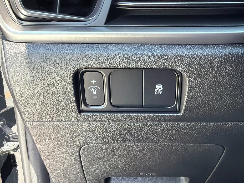 New 2026 Kia Sorento LX FWD image 19