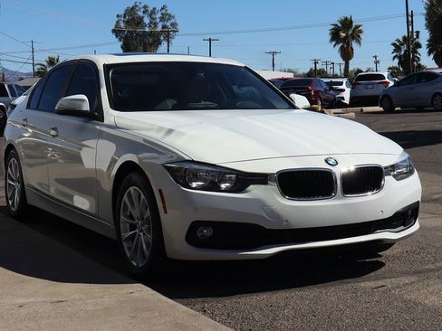 Used 2017 BMW 320i Sedan image 14