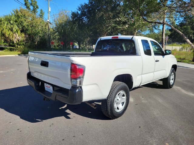 Used 2022 Toyota Tacoma SR RWD image 2