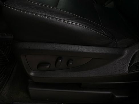 Used 2018 Chevrolet Suburban LT AWD/4WD image 24